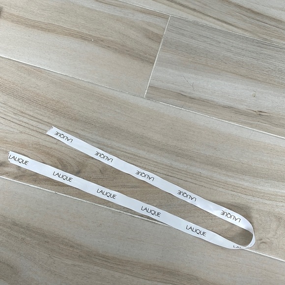 Lalique white ribbon - Picture 1 of 1